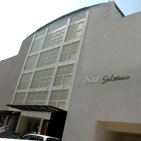 Solitaire Hotel Raipur  Bagian luar foto