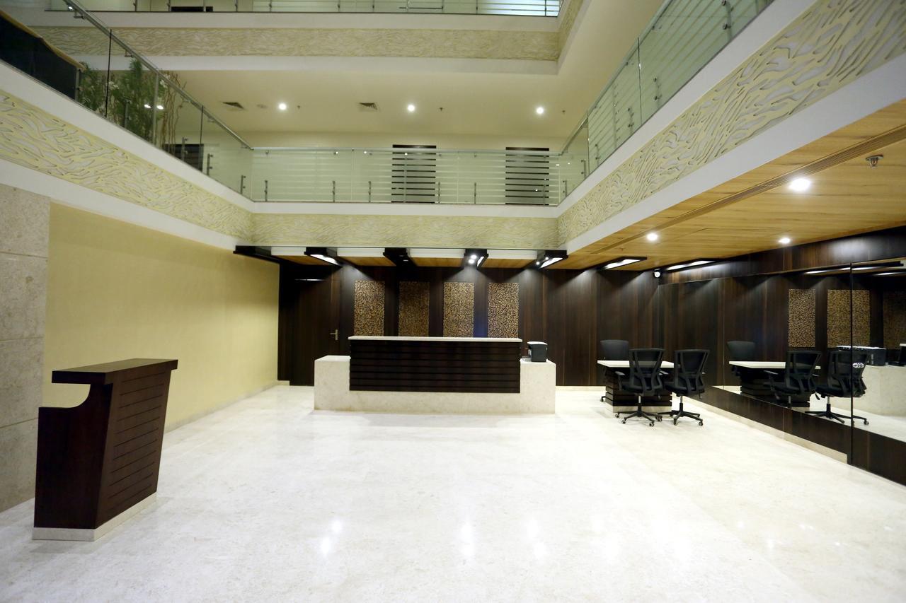 Solitaire Hotel Raipur  Bagian luar foto