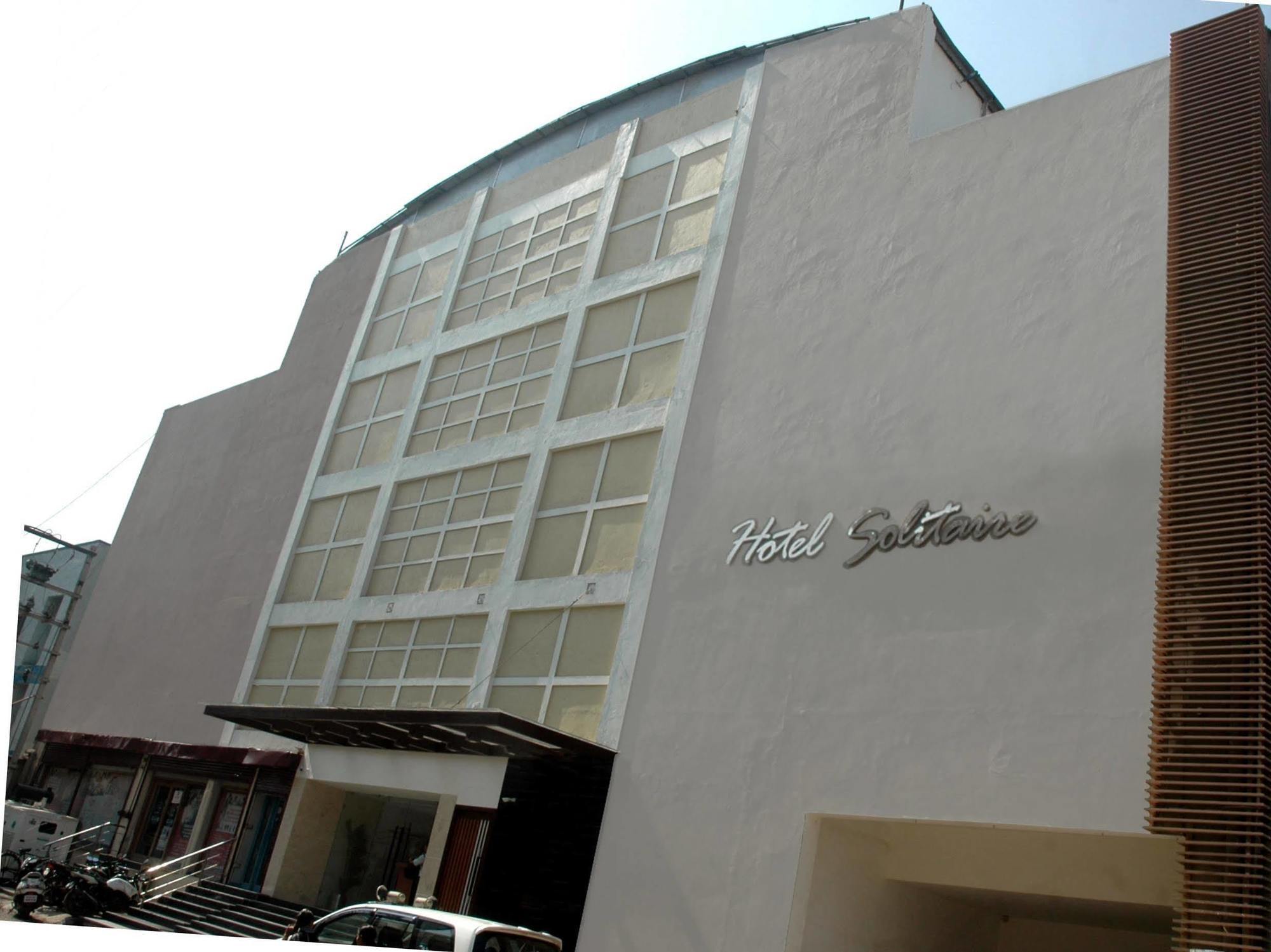 Solitaire Hotel Raipur  Bagian luar foto